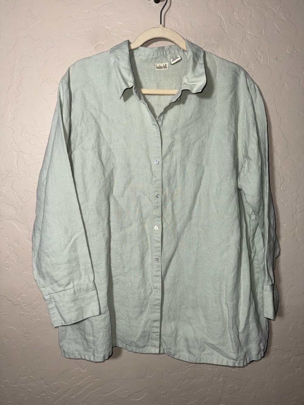 Linden hill women’s 100% linen sage green button front collared shirt size XL